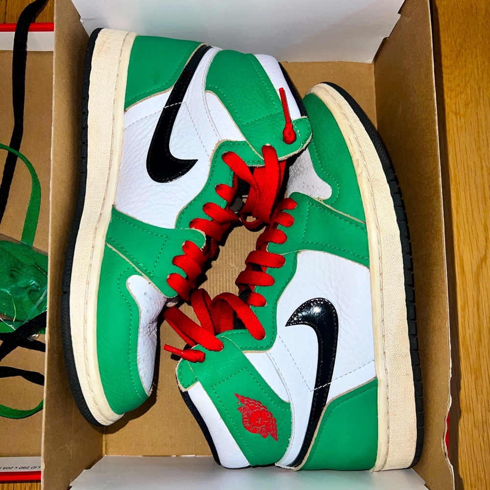 Nike Air Jordan 1 High Retro OG Lucky Green
